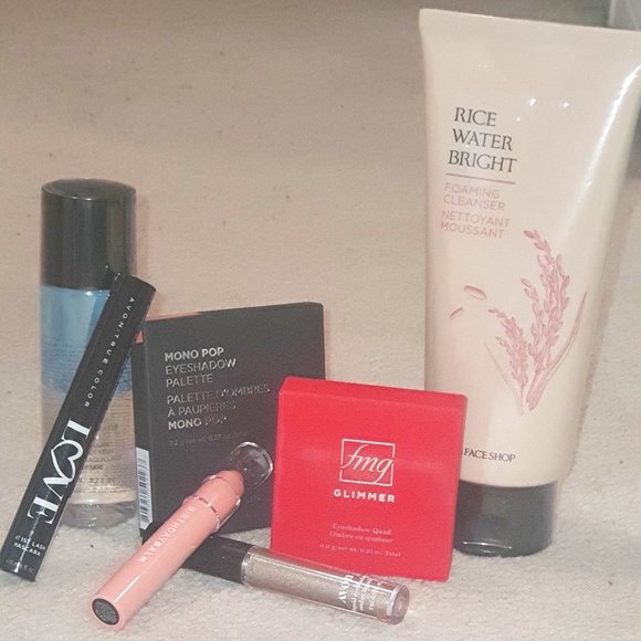 Avon Makeup Bundle - Picture 1 of 1